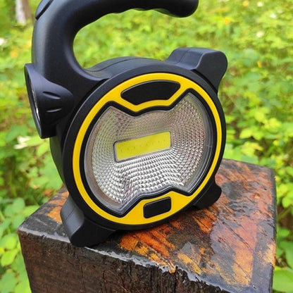 Lampe camping rechargeable allumée tente