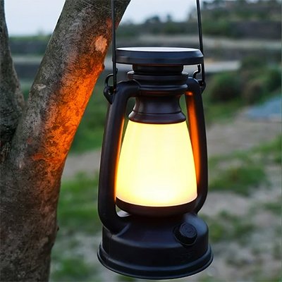 Lampe camping rechargeable LED allumée