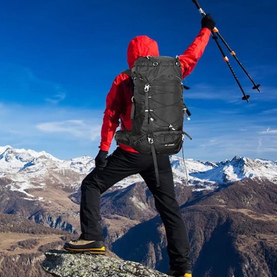 Sac à dos randonnée 65L compartiments ouverts