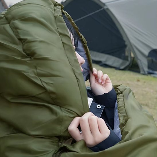 Sac de couchage ultra-confort utilisé en bivouac