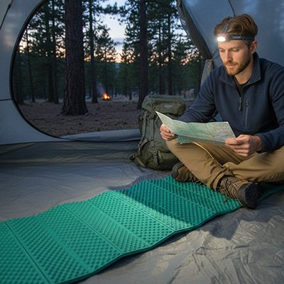 Tapis sol camping plié format compact